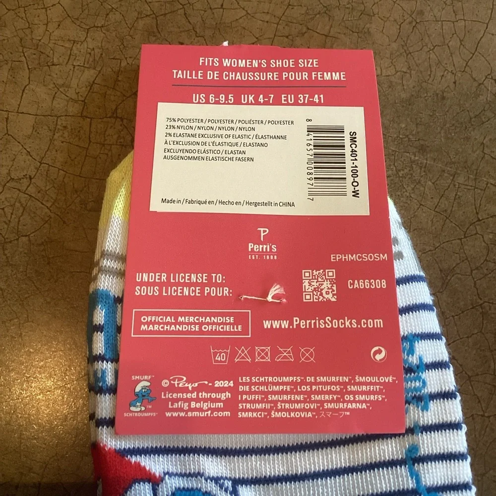 The Smurfs Kissing Heart Ankle Socks Footies One‎ Size NEW